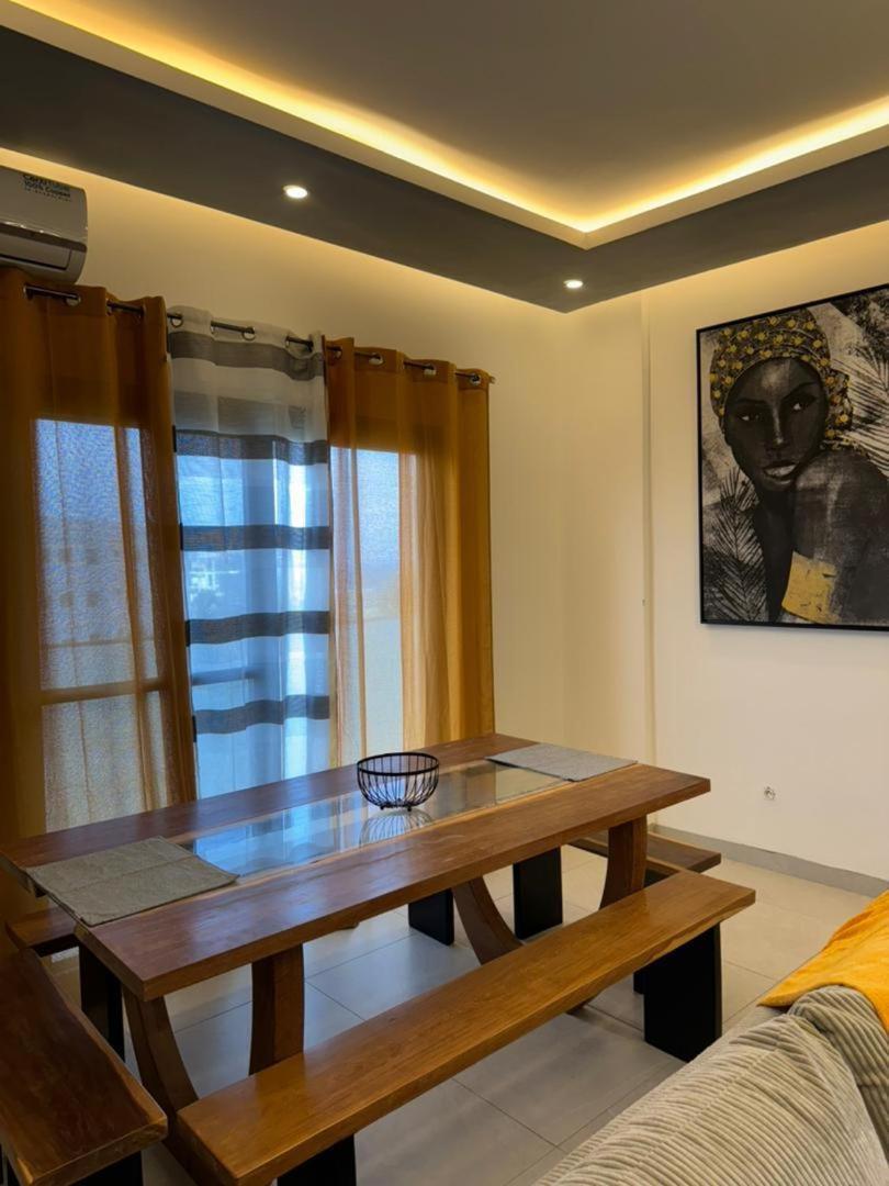 Luxueux Appartements - 2 Pieces Ou 4 Pieces - Quartiers Prises D'Almadies Et Ngor" Dakar Eksteriør billede